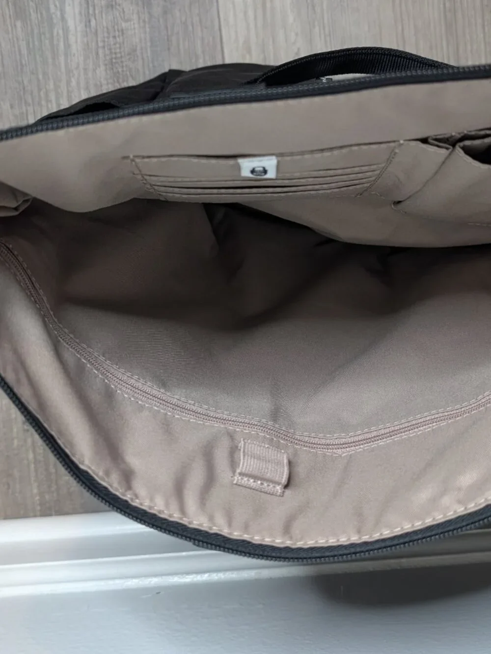 NWT Baggallini Tote Bag
